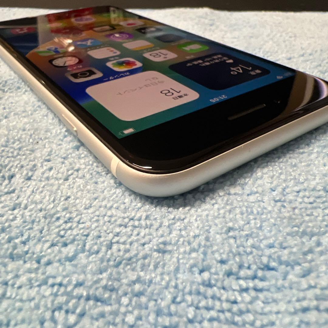 Apple iPhone SE2 第2世代　64GB