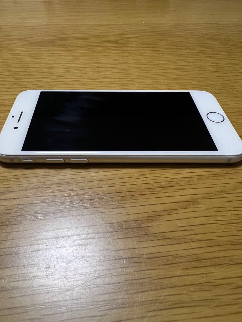 Apple iPhone 8 ホワイト 本体