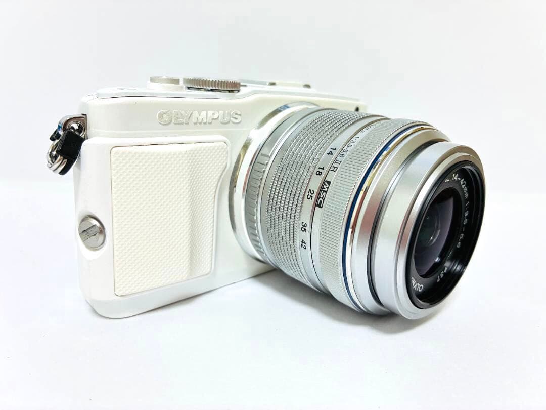 【美品】 OLYMPUS PEN Lite E-PL6 ダブルレンズセット