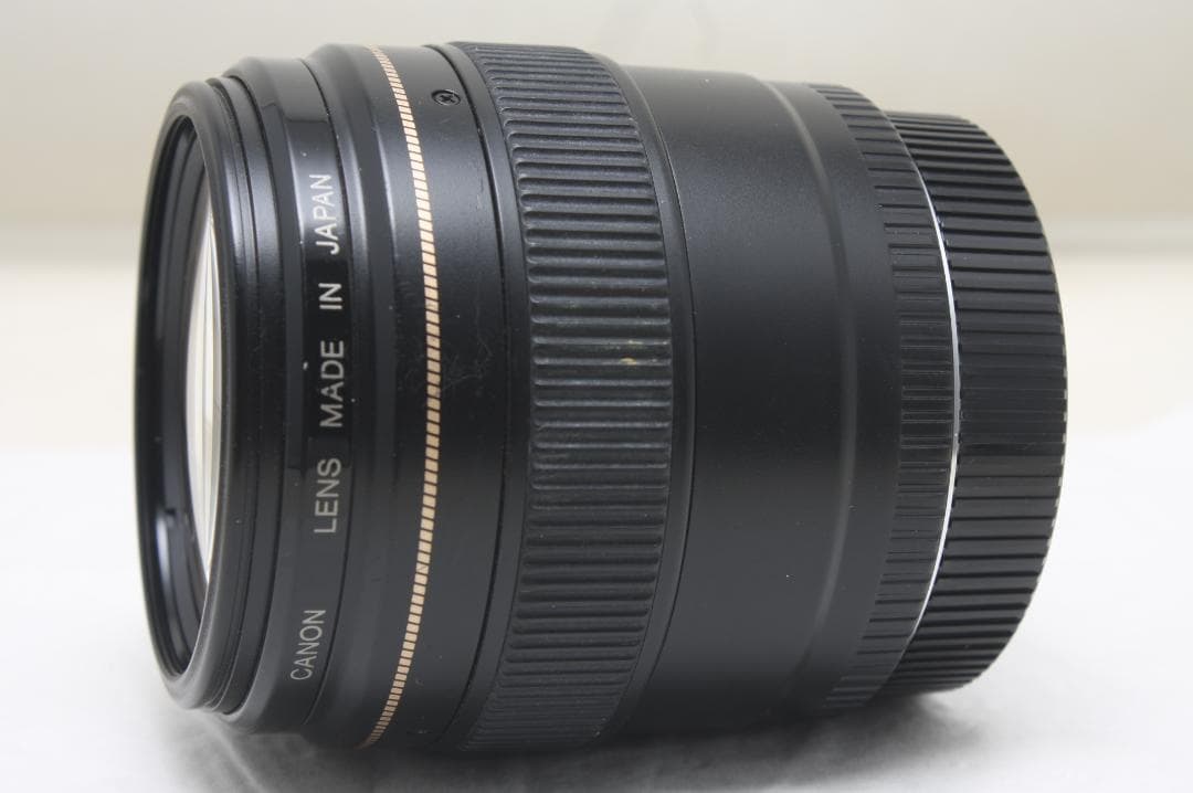 キヤノン EF 100mm F2 USM