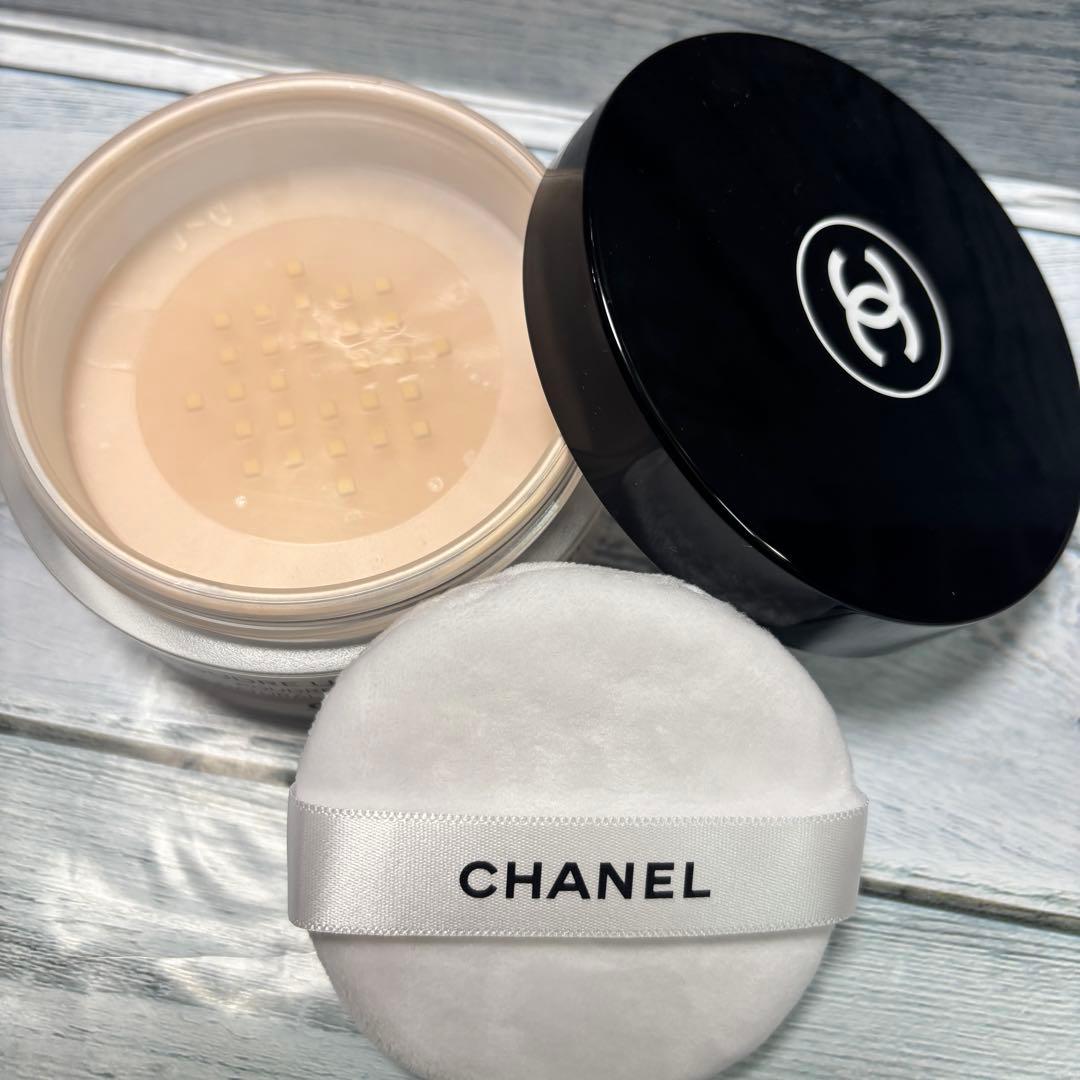 CHANEL シャネル プードゥル ユニヴェルセル リーブル N 12