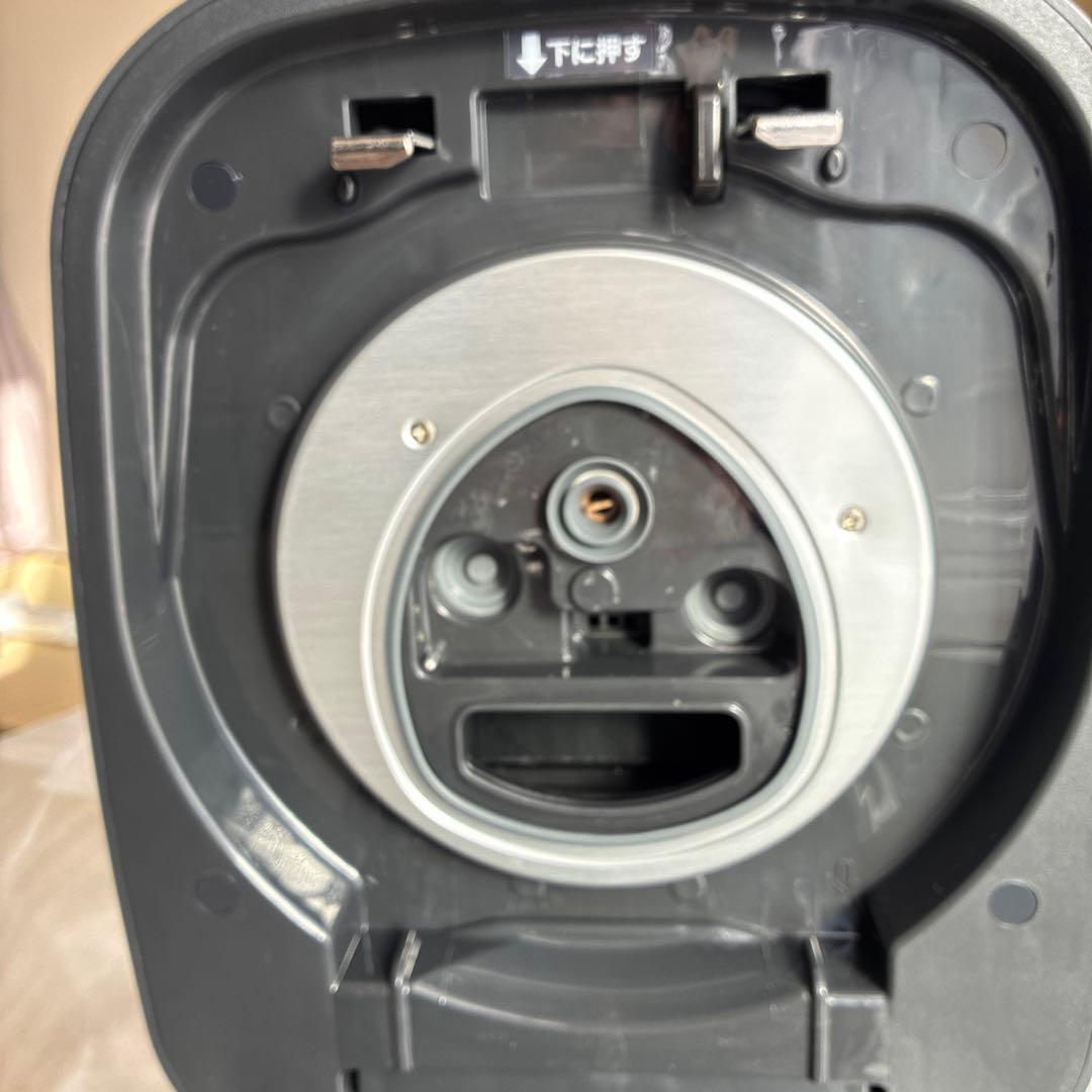美品ZOJIRUSHI 圧力炊飯器 炎舞炊きNW-FB18 ブラック5.5