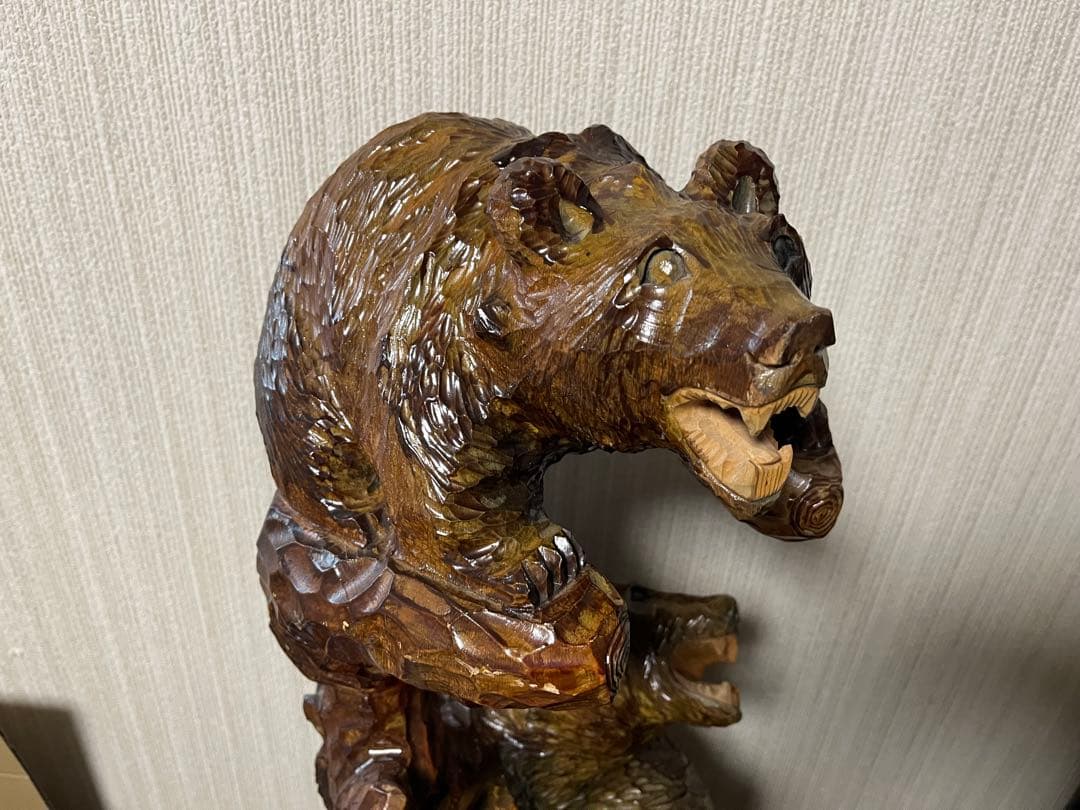 木彫りのクマ　特大サイズ