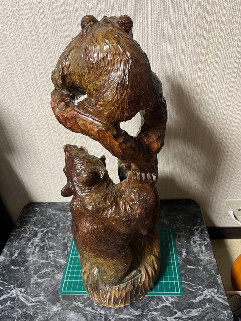 木彫りのクマ　特大サイズ