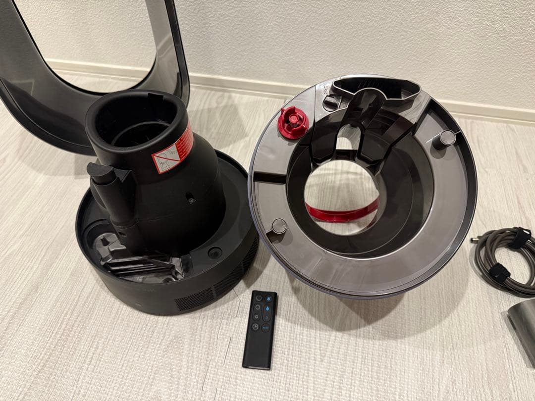 ダイソン　Dyson　加湿器　MF01　動作確認済　新品タンク付！