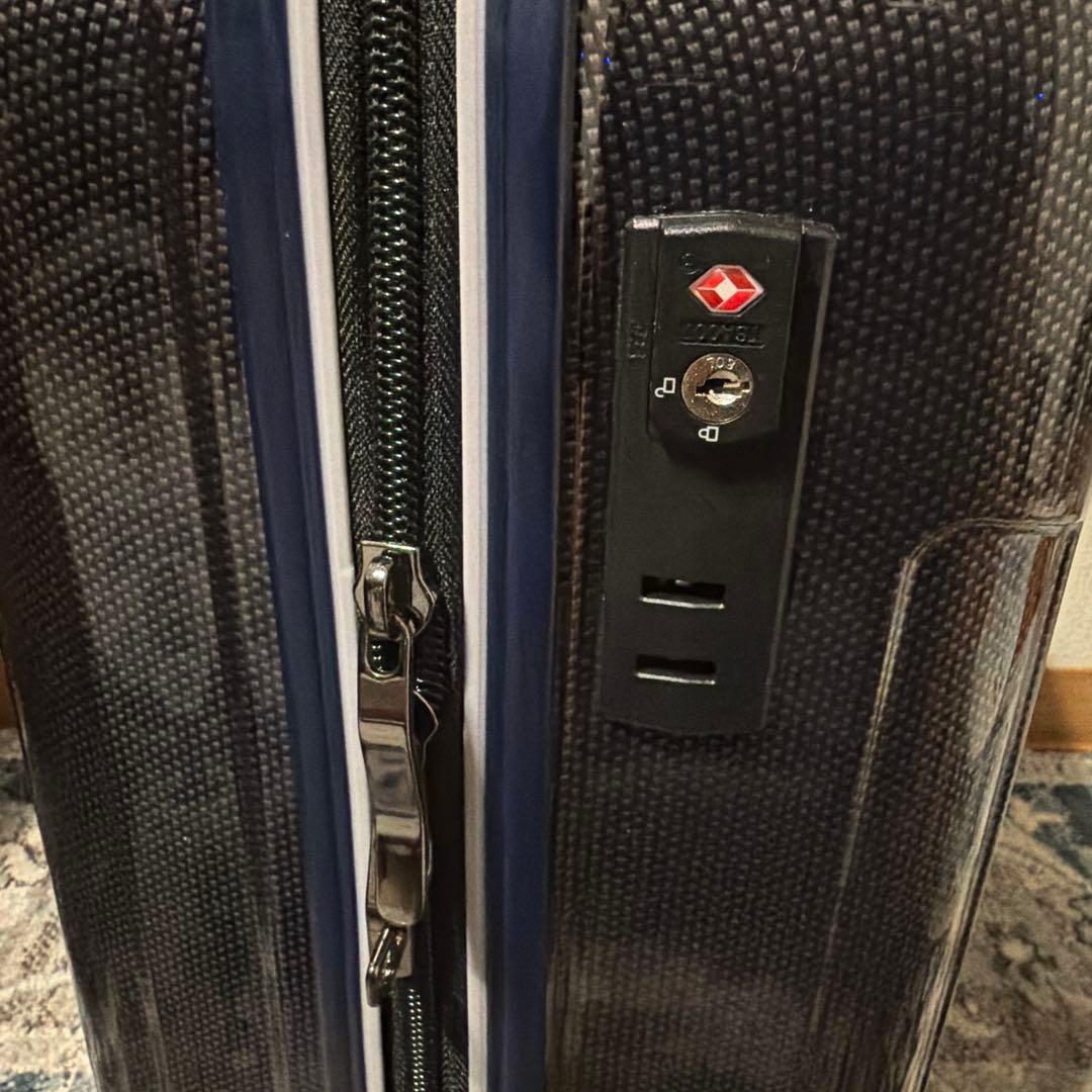 美品　SKY NAVIGATOR スーツケース　25L TSAロック　軽量