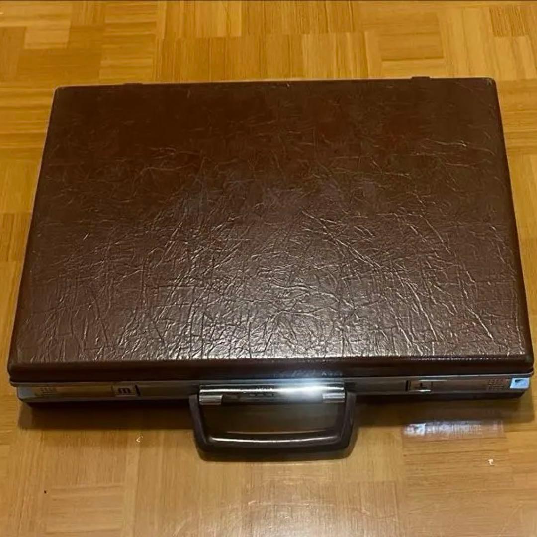 【超美品】samsonite アタッシュケース　サムソナイト