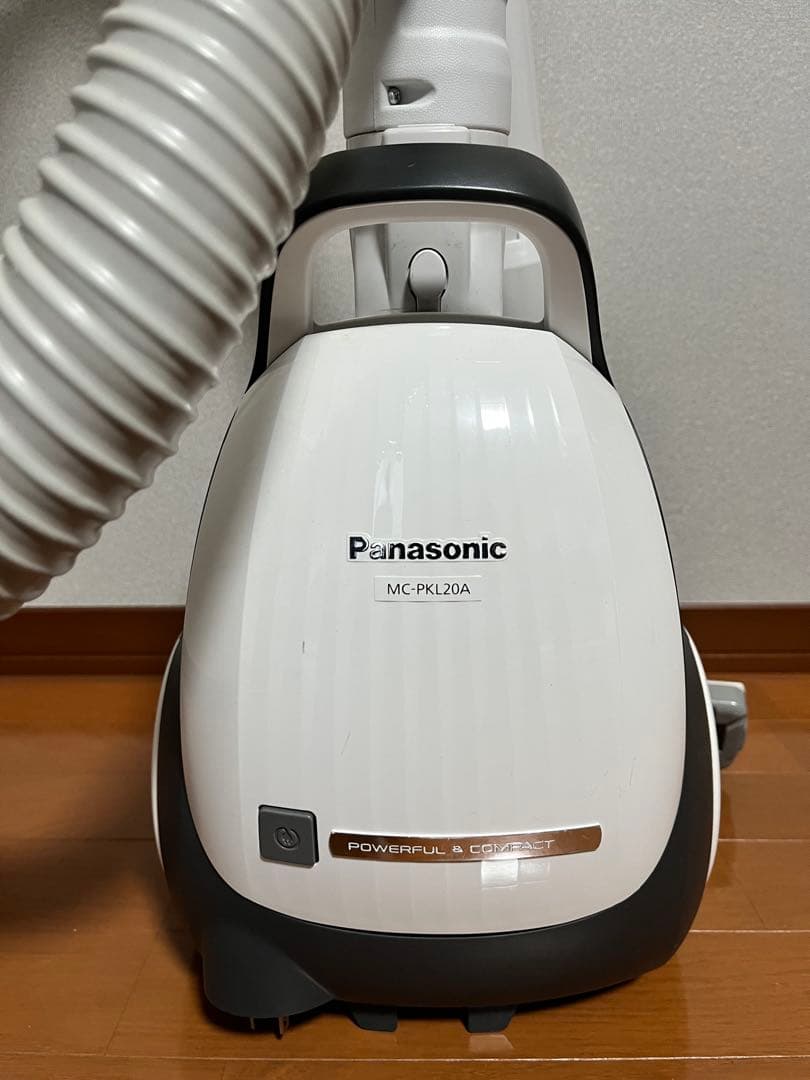紙パック掃除機　Panasonic MC-PKL20A