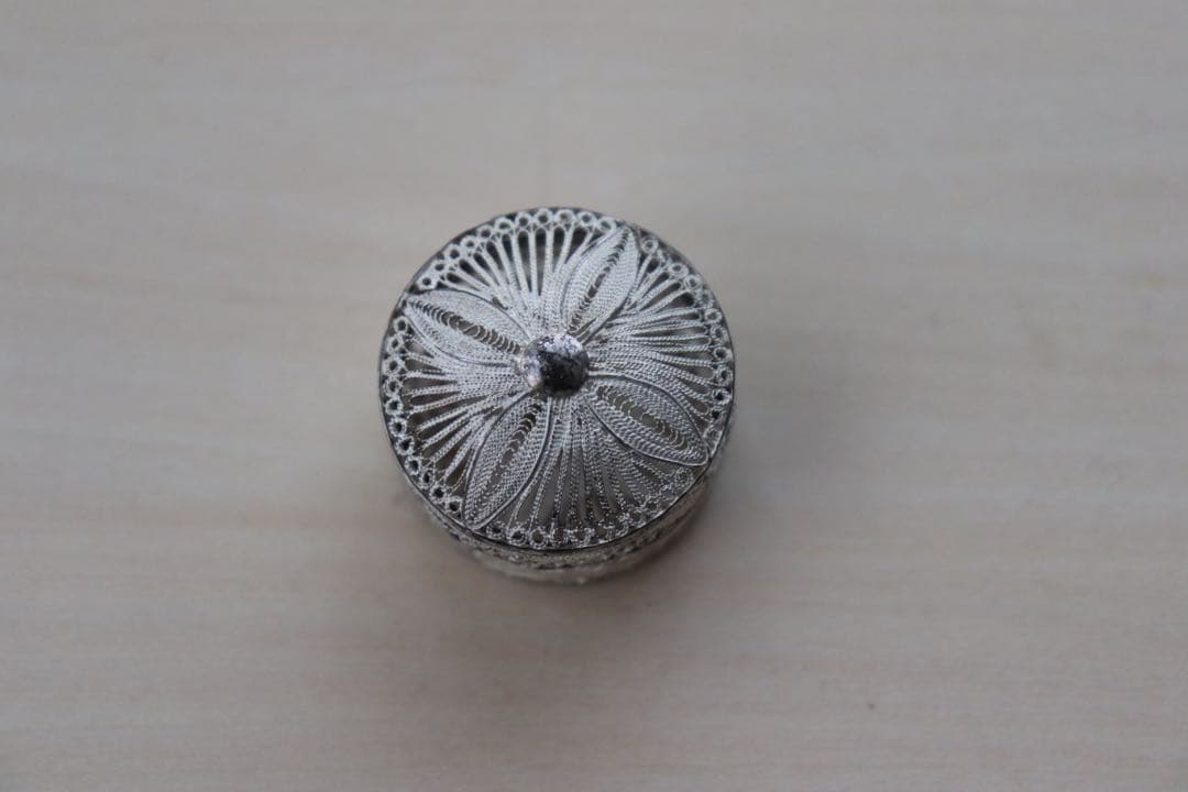 銀製小物入れ ピルケース　アクセサリーケース　シルバー925 A