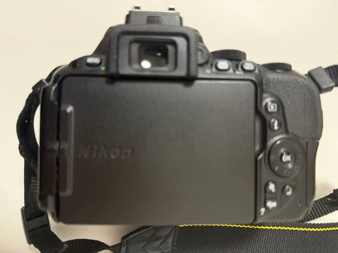 【美品】Nikon D5500 ボディ本体 タッチ対応・Wi-Fi【値下不可】