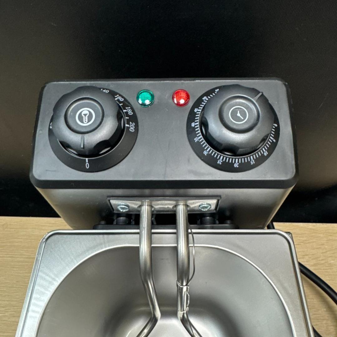 ★ステンレス製電気フライヤー　4L　タイマー付　60-200℃