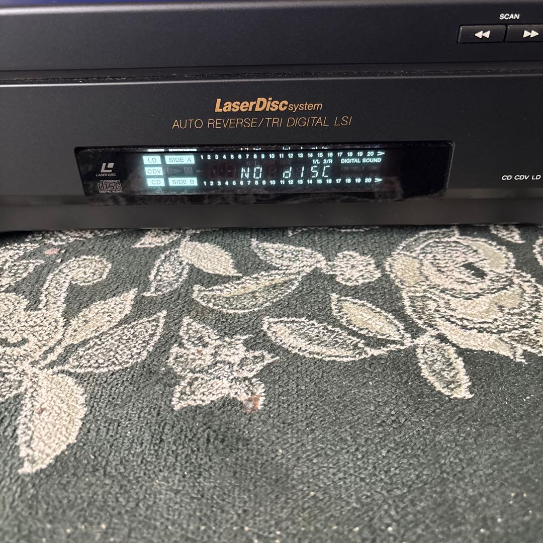 【タイムセール中！】SONY ソニー CD/CDV/LDプレーヤー MDP-A1