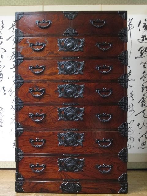 美品 伝統工芸 欅材 拭き漆塗 555亀ケ森7号 7段 民芸 岩谷堂箪笥 鍵付き