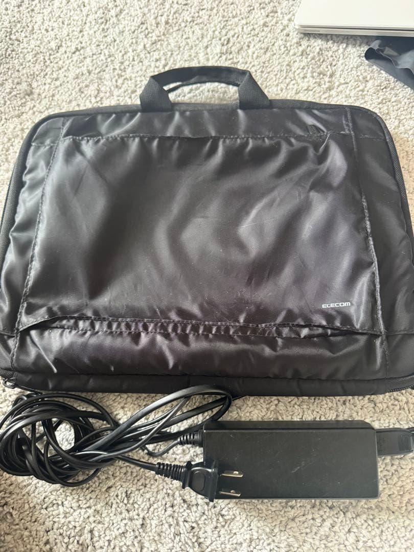 富士通 LIFEBOOK SH75/T ノートPC