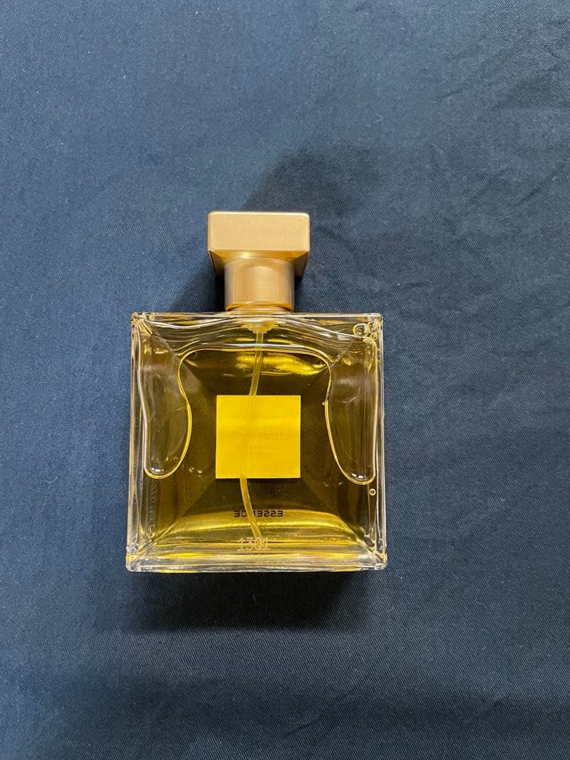 CHANEL GABRIELLE エッセンス 50ml 定価:18,150円