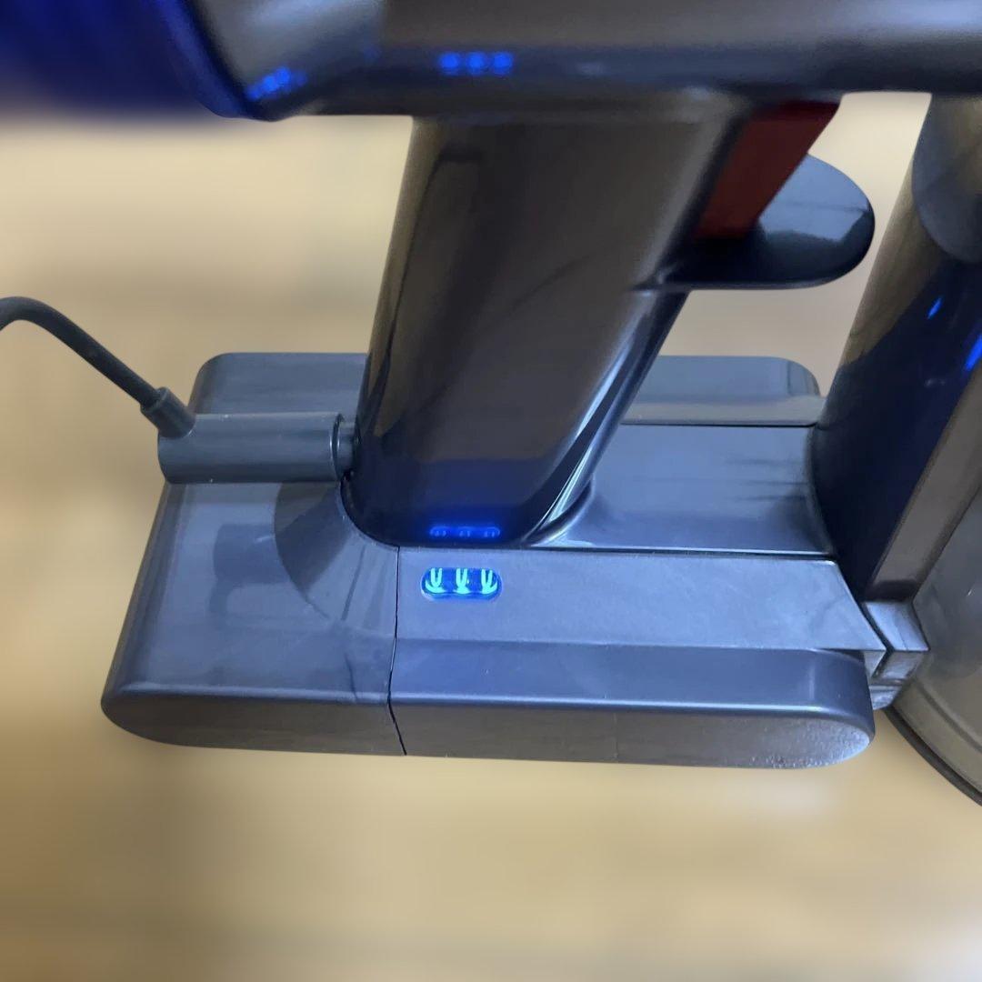 Dyson cyclone v10 SV10 スティック式掃除機　コードレス