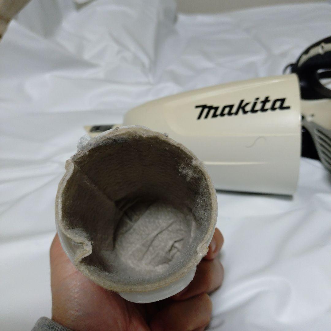 Makita コードレスハンディクリーナー　14.4V 充電器セット