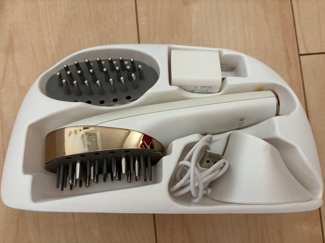 ヤーマン　myseスカルプリフトプラスポーチセットMS-82W-1