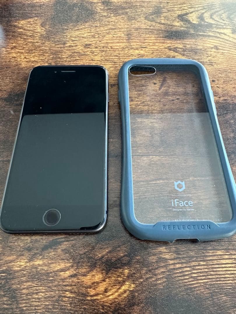 iPhone8 64GB【スペースグレイ】
