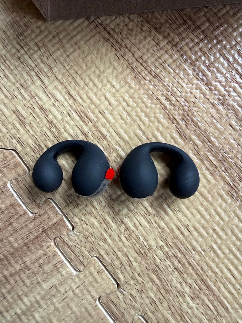 ambie sound earcuffs ブラック