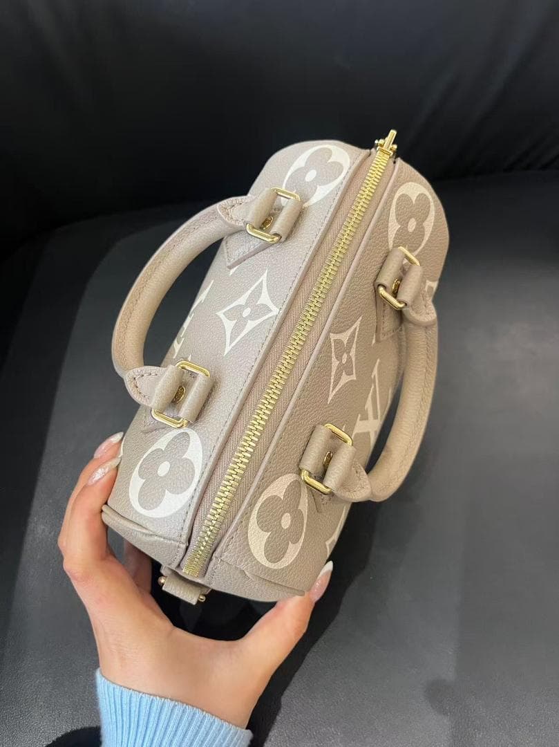 Louis @Vuitton ベージュ モノグラム ショルダーバッグ~~~