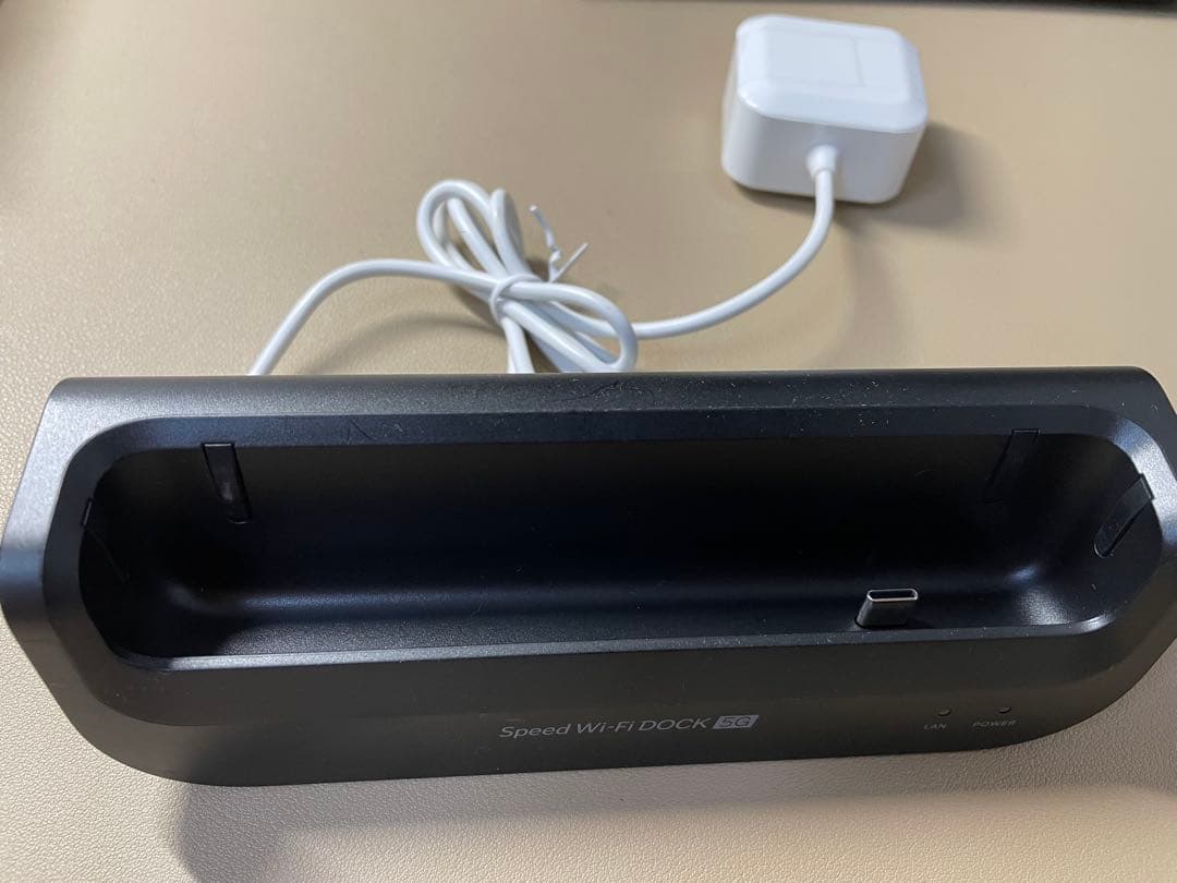 モバイルルーター 充電ドック付 箱無しSpeed Wi-Fi DOCK 5G