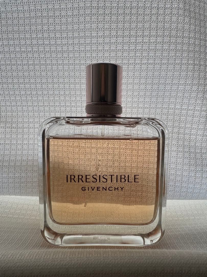 GIVENCHY ジバンシー 香水 イレジスティブル 80ml
