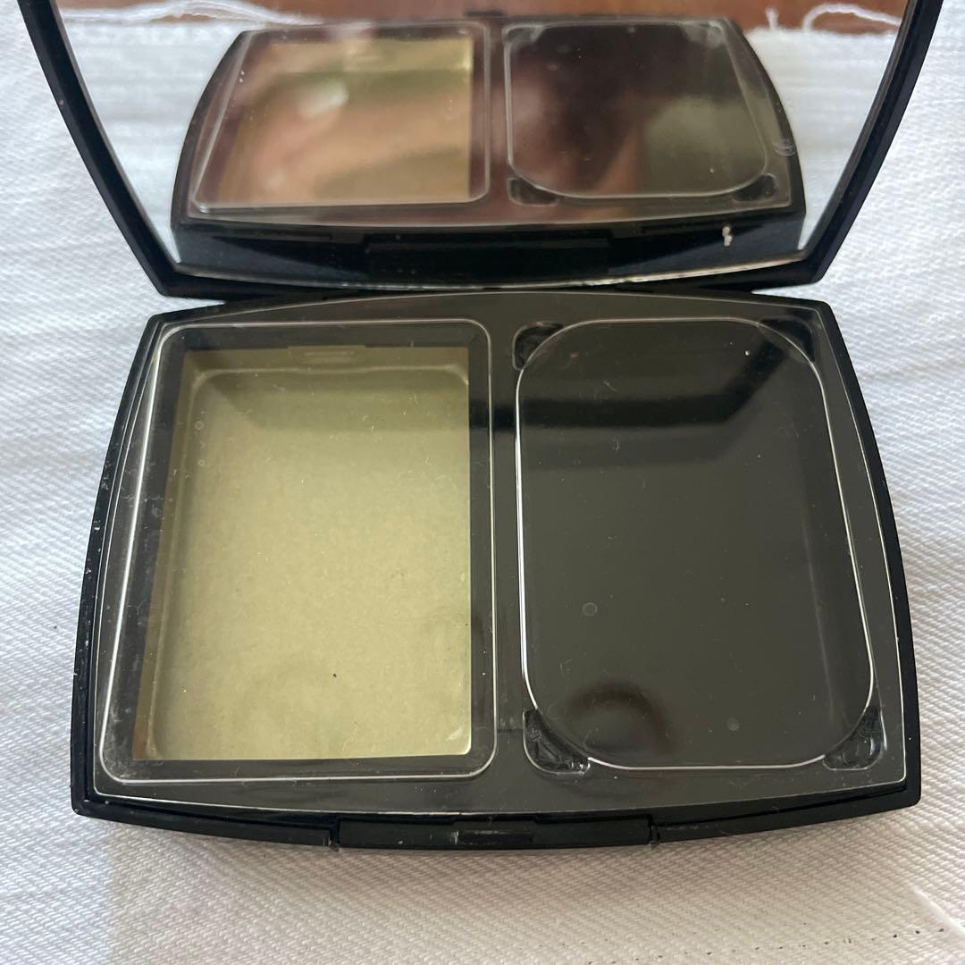 CHANEL VITALUMIÈRE COMPACT DOUCEUR 40