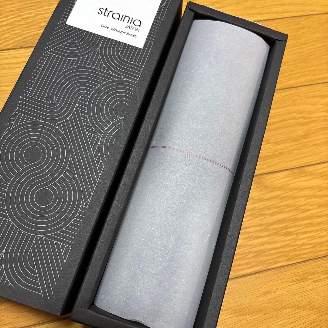 strainia ストレートブラシとクリーニングブラシ