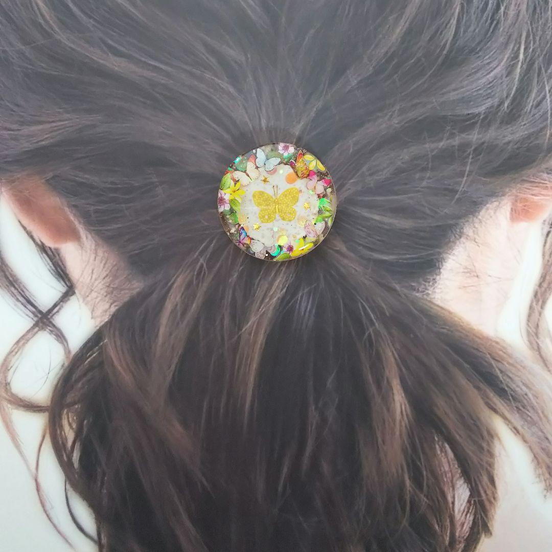 春の蝶々さんラウンドレジンヘアゴム