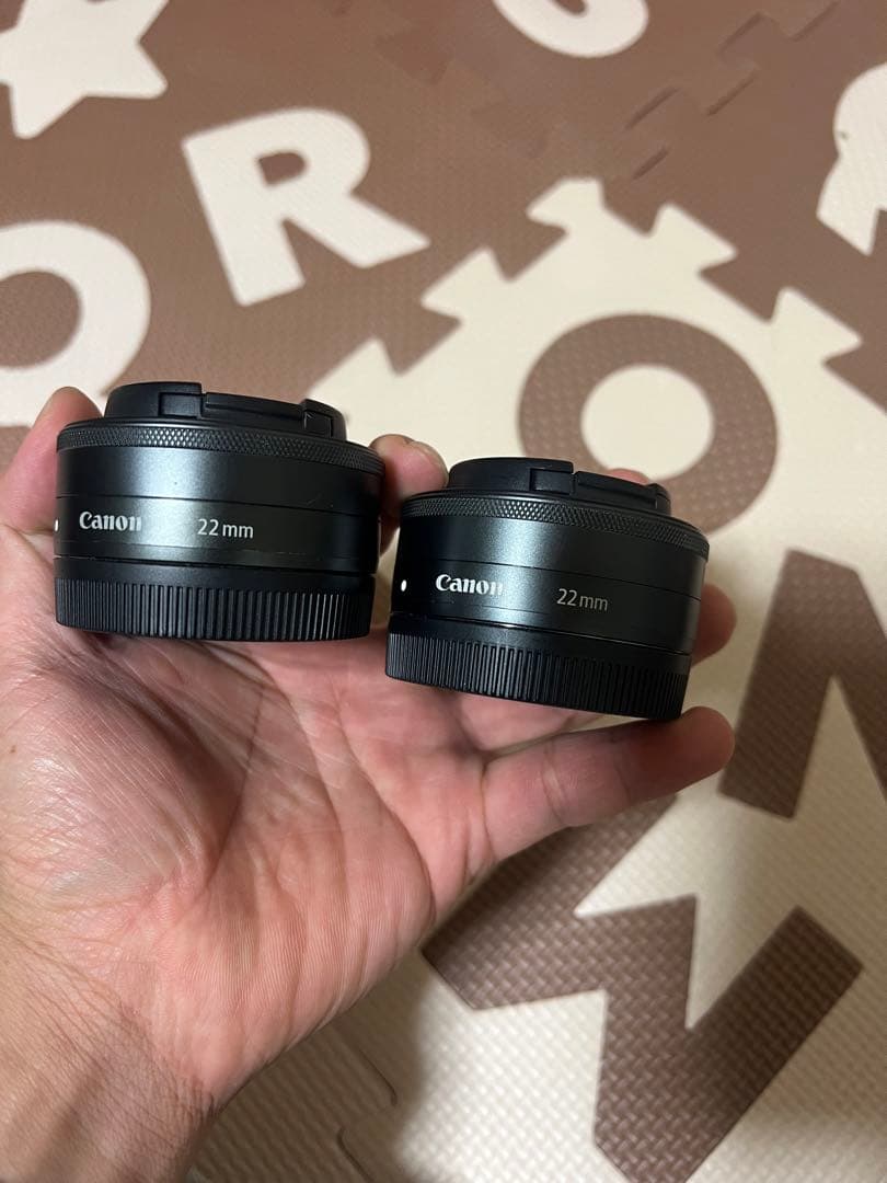 Canon EF-M 22mm F2 STM レンズフード付き 2本