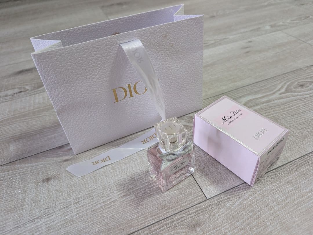 Dior Miss Dior 香水 ギフトバッグ付き