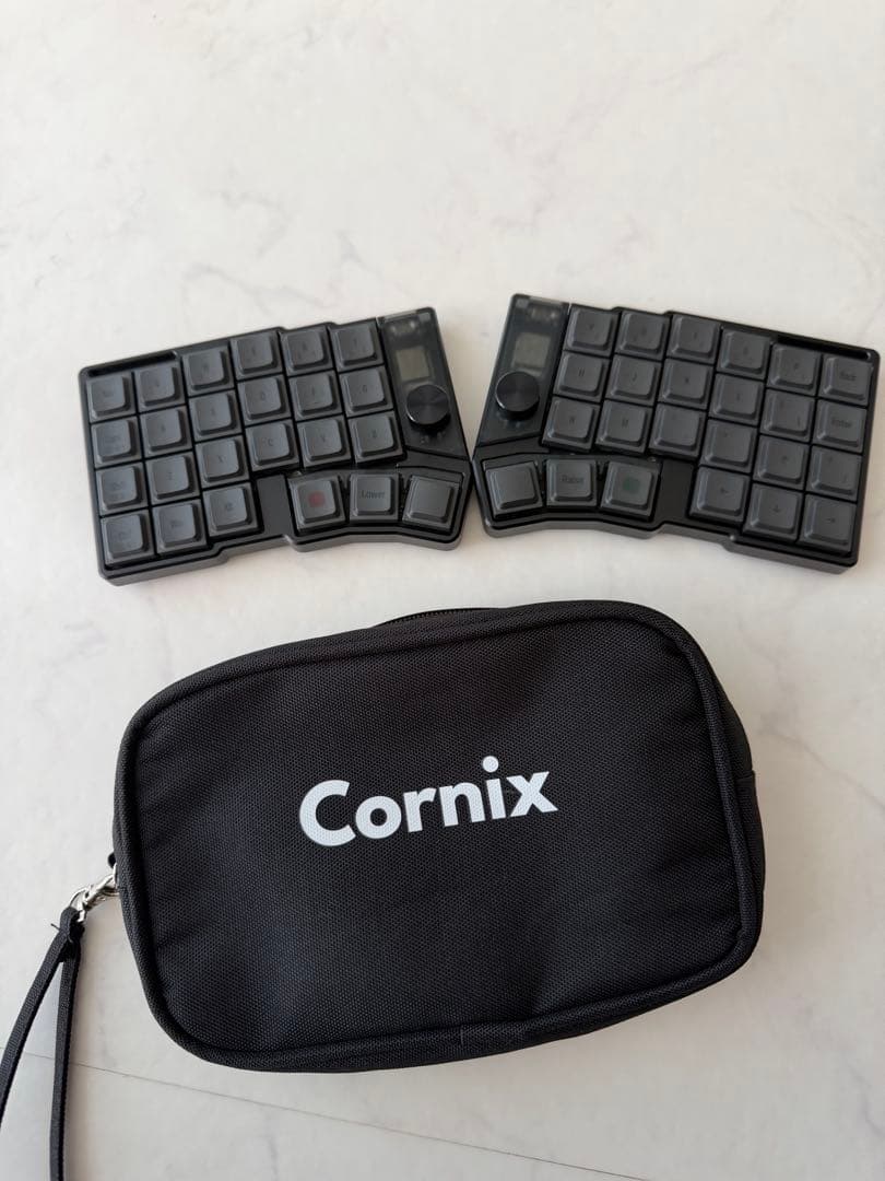 Cornix LP分割型キーボード 収納ケース付き