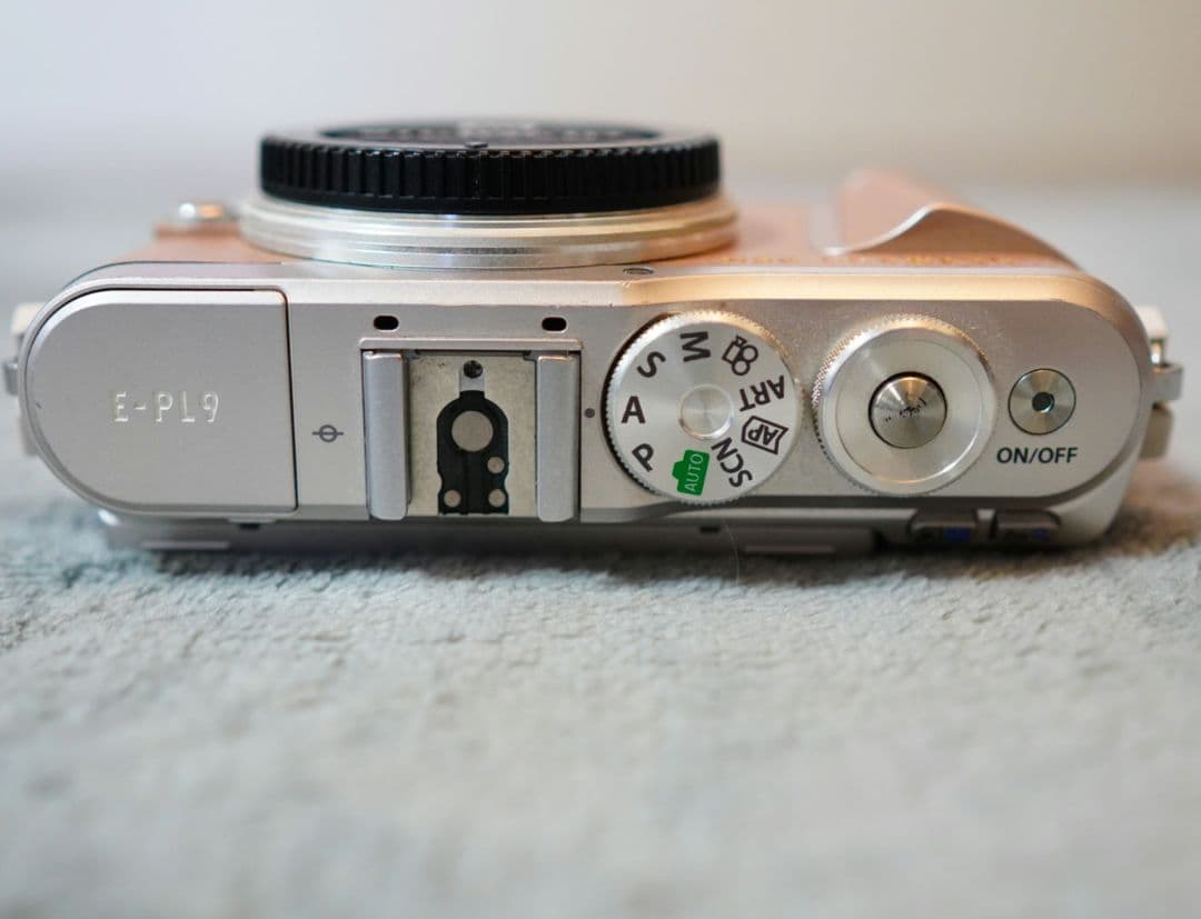 OLYMPUS e-pl9 ブラウン