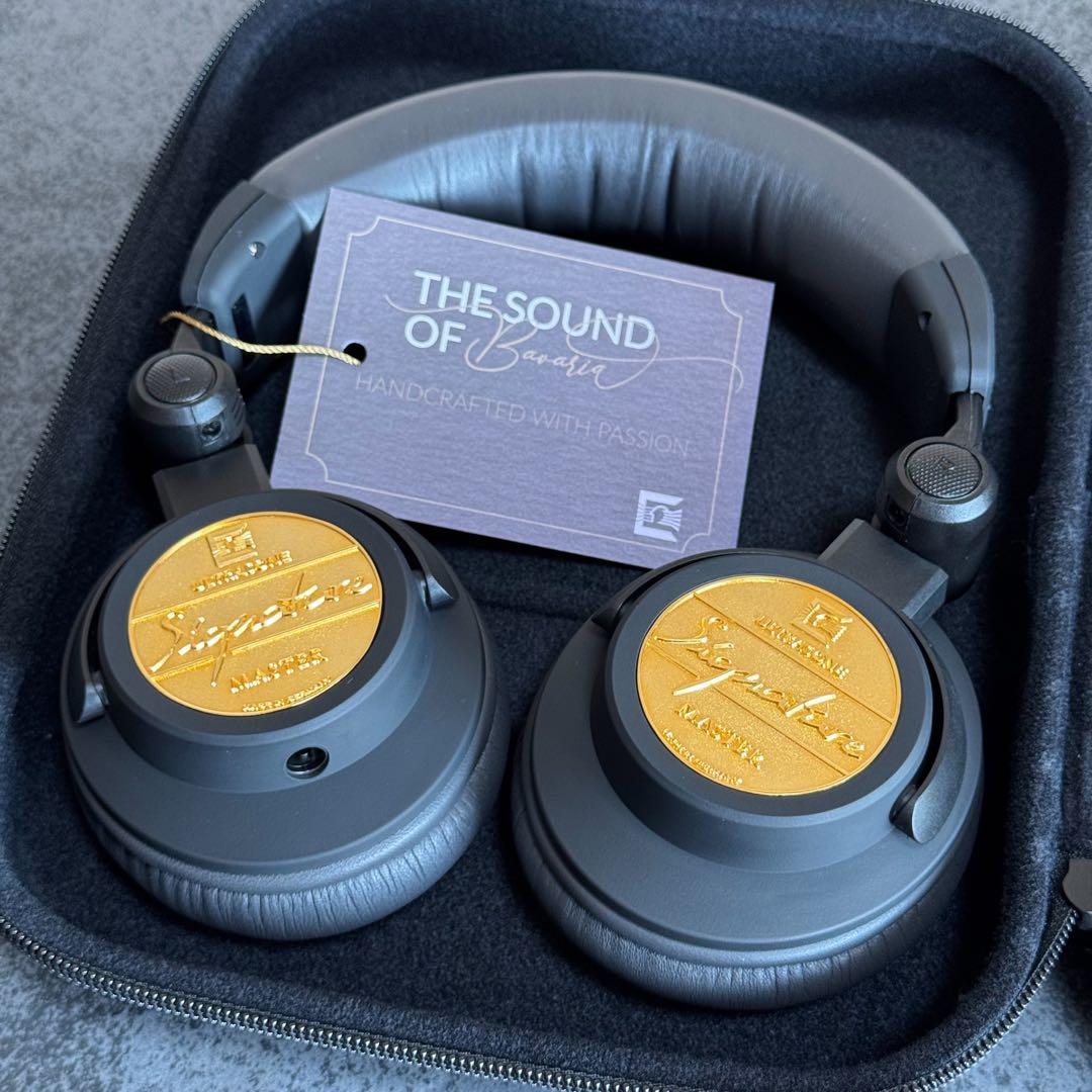 未使用 初代 ULTRASONE Signature Master 定価12万