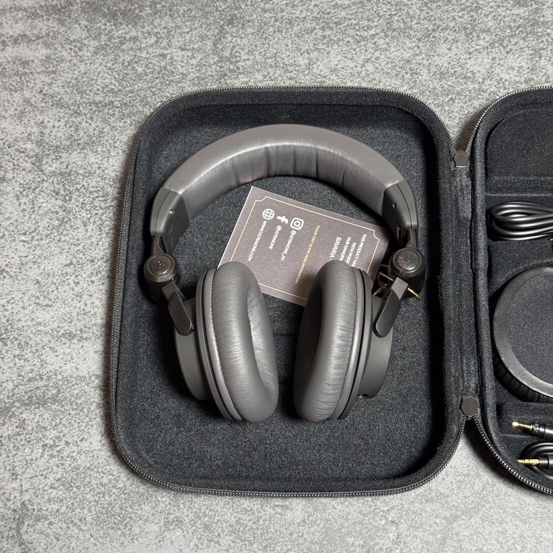 未使用 初代 ULTRASONE Signature Master 定価12万