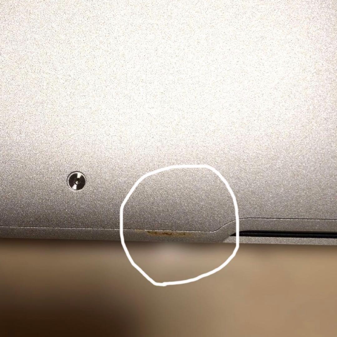MacBook Air (13-inch, Early 2014) 充電機に傷有