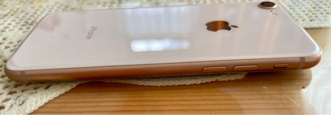 Apple iPhone 8 ゴールド 本体のみ SIMフリー