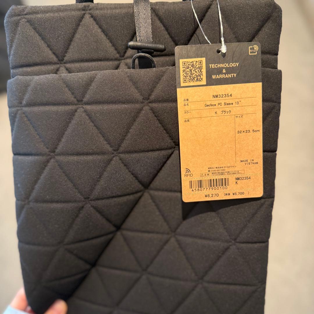 THE NORTH FACE NM32354 ノートPCスリーブ ブラック