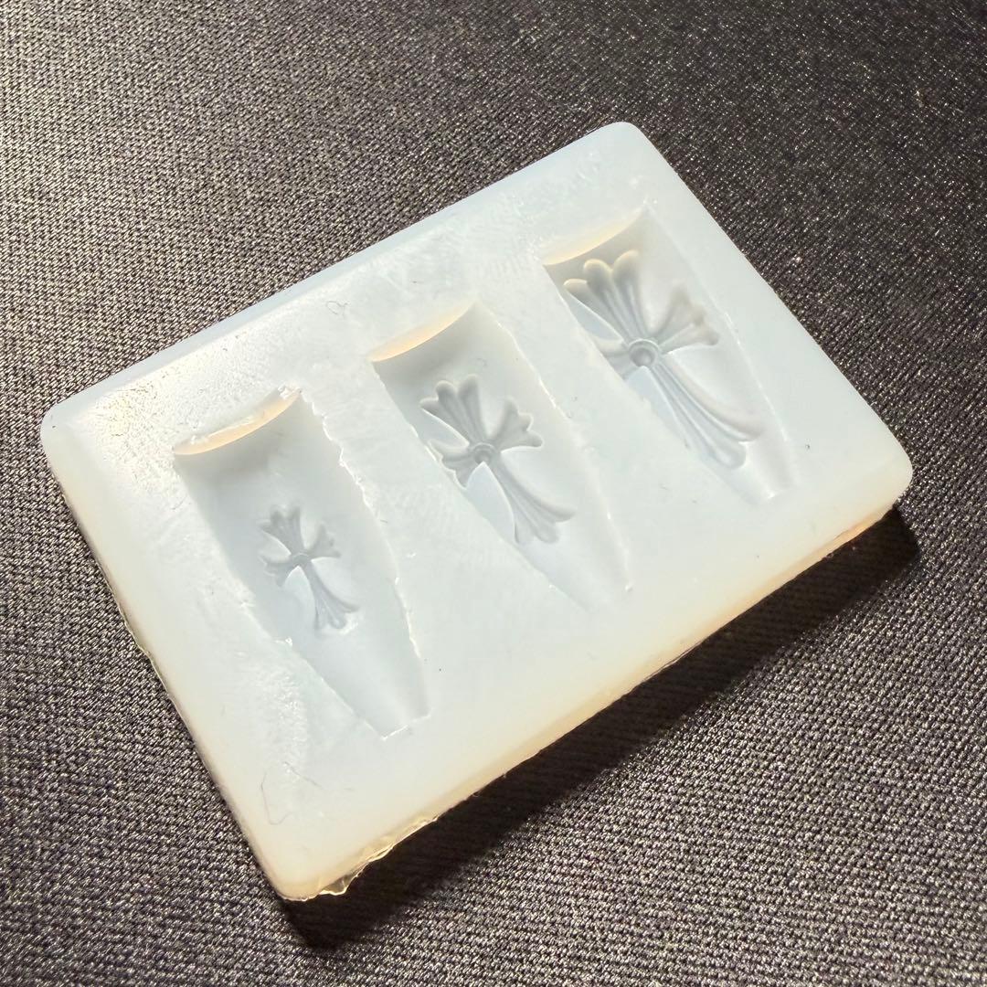 NAILSシリコンモールド クロス ネイルパーツ 3Dパーツ 十字架
