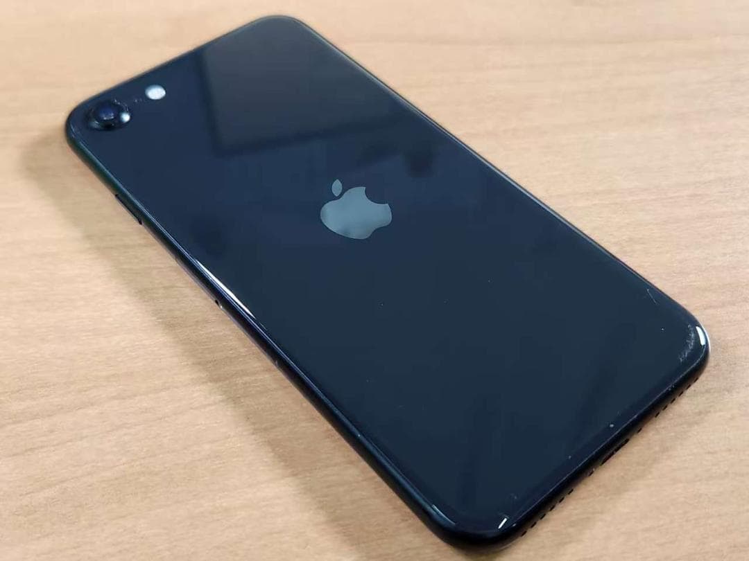 020500J iPhone SE A2296第2世代 64GB