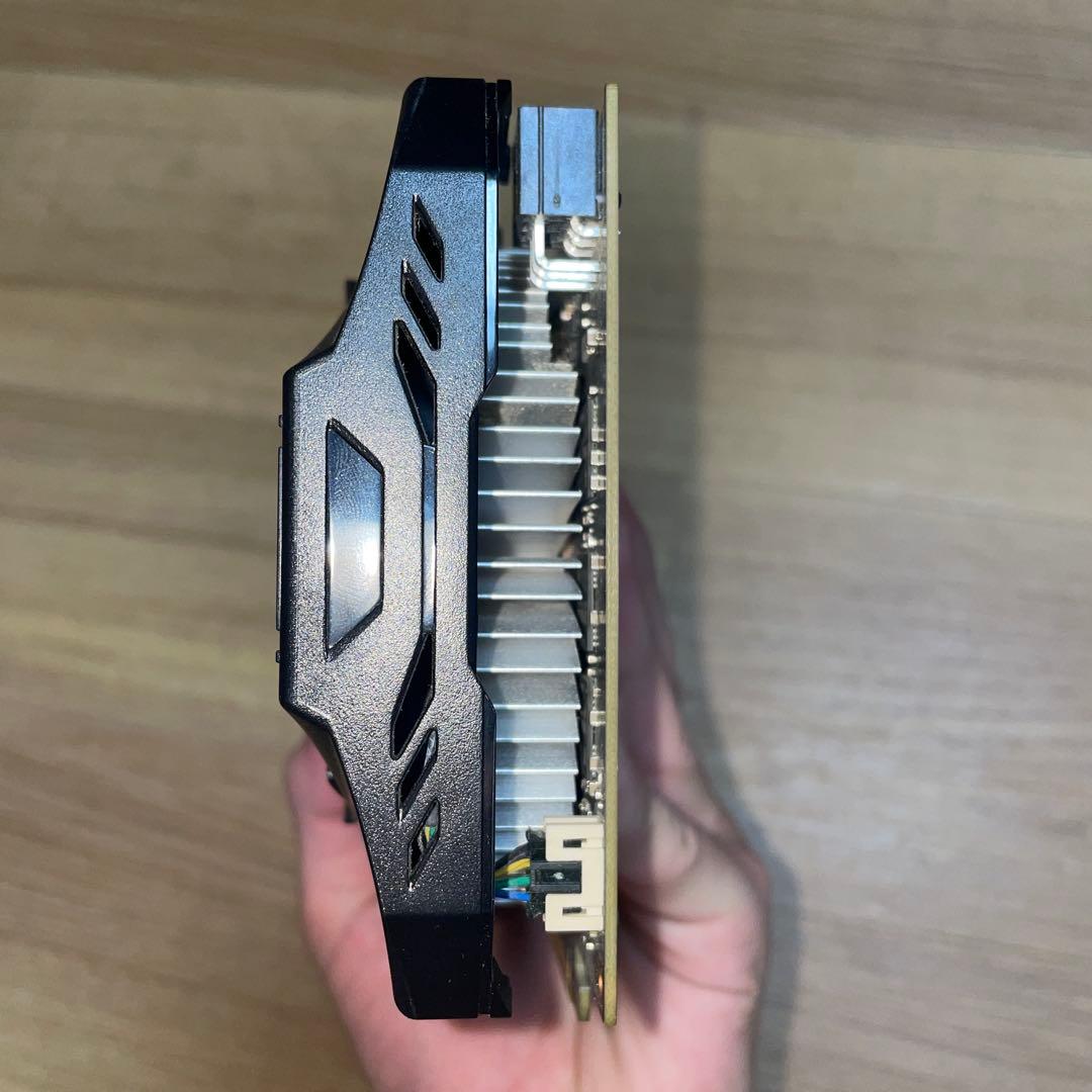 ASUS グラフィックボード ファン冷却