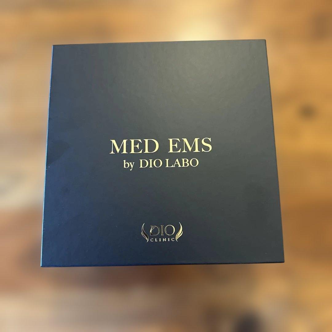 MED EMS by DIO LABO 腹筋マシン