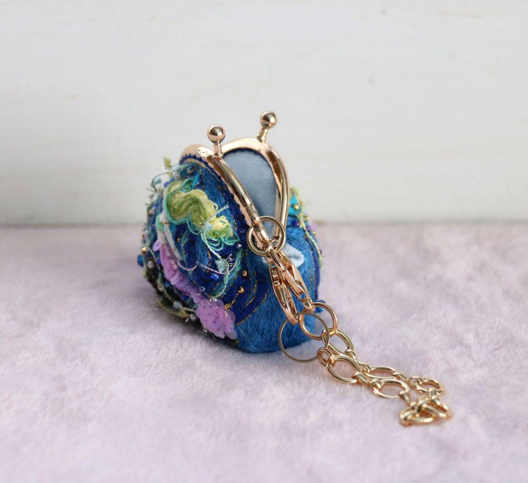 手刺繍のチャームポーチ 人魚姫