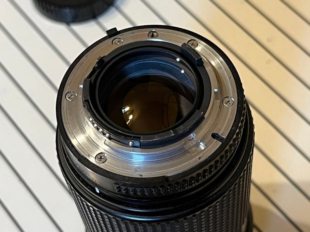 Nikon F-601 フィルムカメラ レンズ2本 + おまけフィルム付き