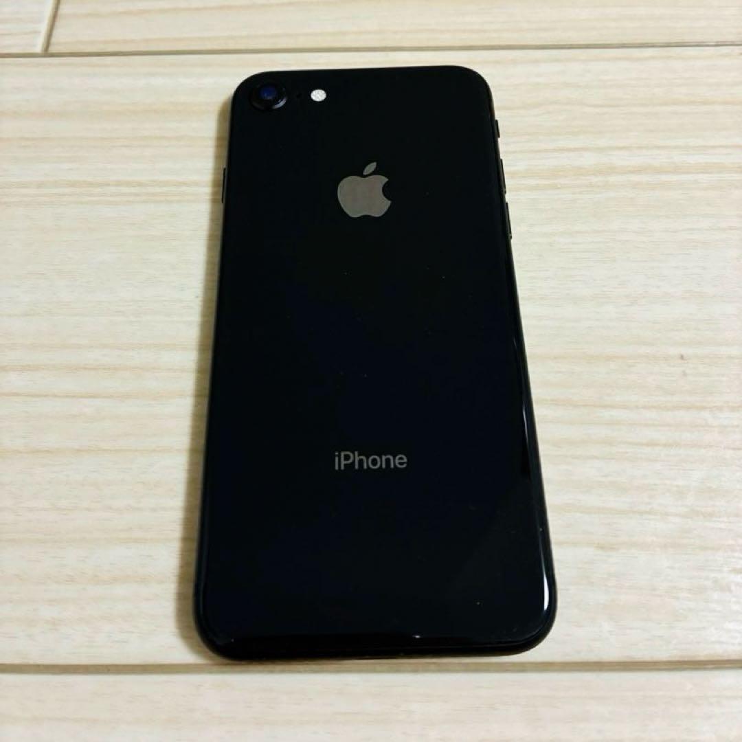 Apple iPhone 8 64Gブラック 本体 SIMフリー 充電ケーブル付