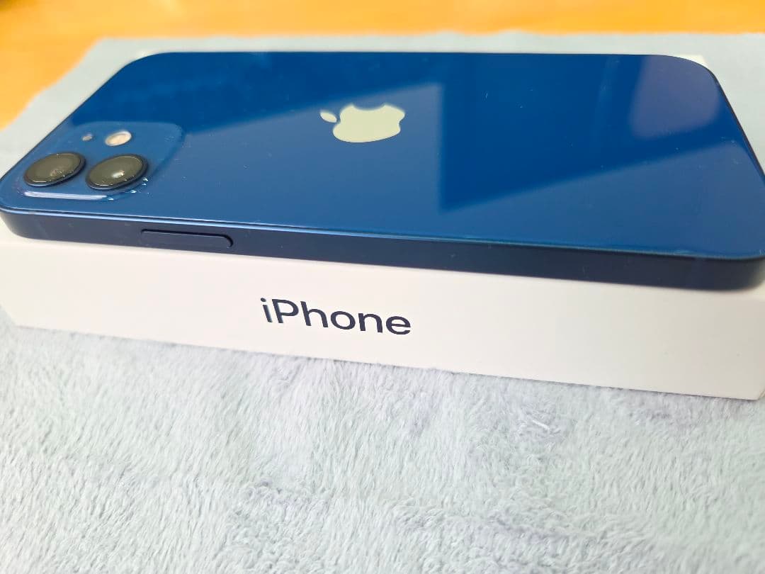 Apple iPhone 12 128GB 美品