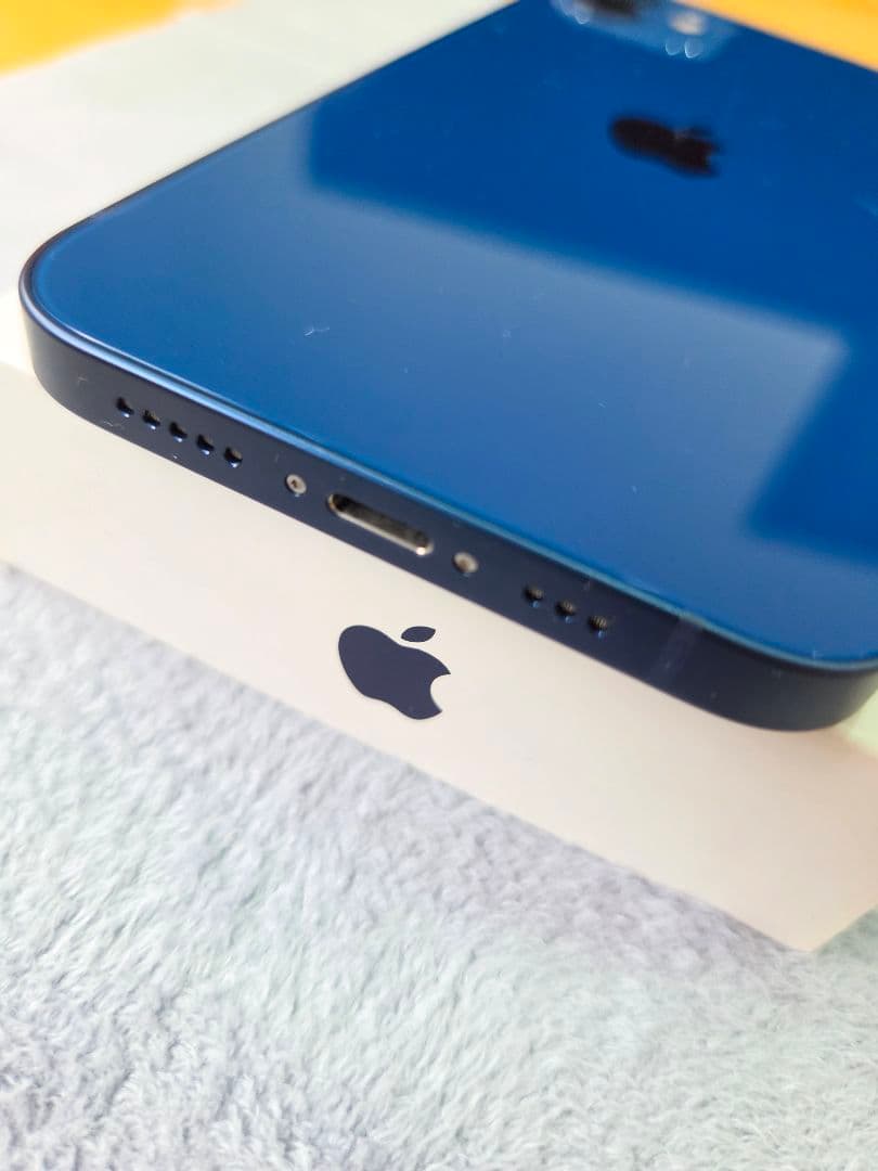 Apple iPhone 12 128GB 美品