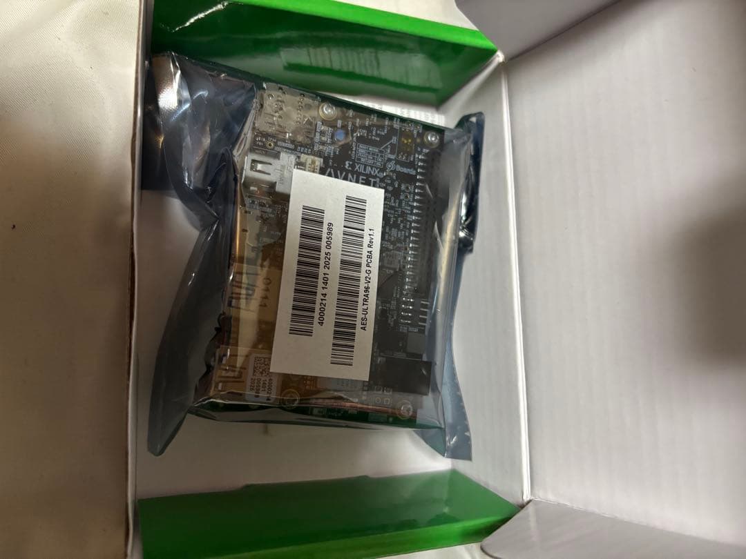 AVNET Ultra96-V2 開発キット
