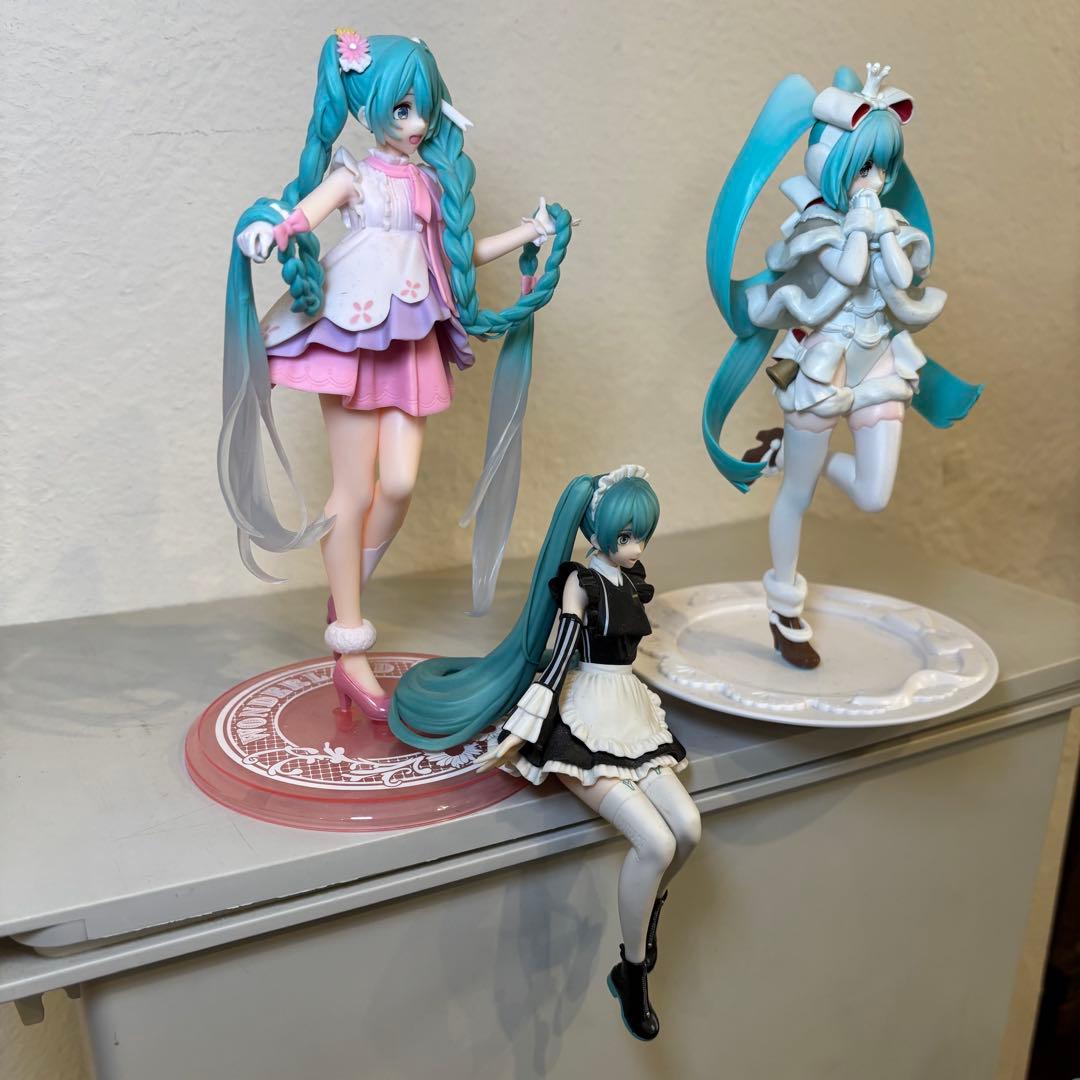 初音ミク フィギュア7体セット 箱つき 人形